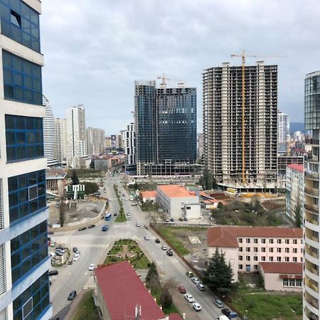 Luxure Apartments Batumi Esterno foto