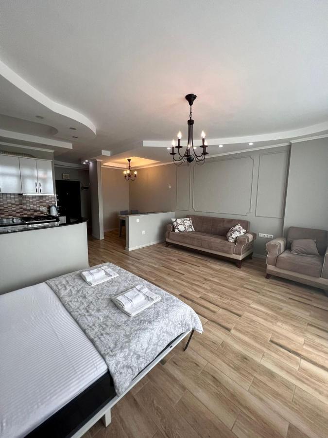 Luxure Apartments Batumi Esterno foto