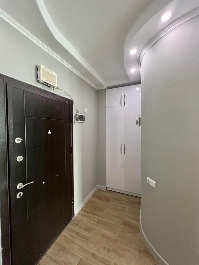 Luxure Apartments Batumi Esterno foto