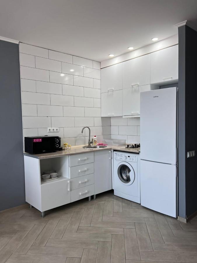 Luxure Apartments Batumi Esterno foto